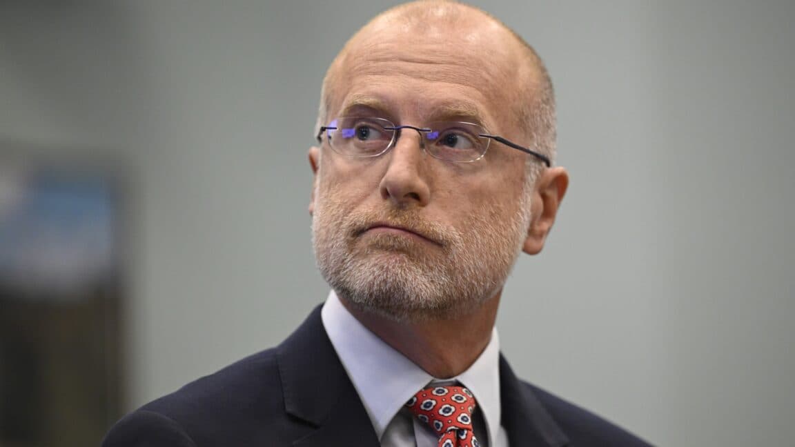 FCC Approves Nexstar's $6.2B Tegna Acquisition, Sparking Debate