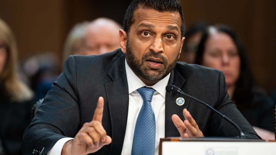 FBI Resumes Purchasing Americans' Location Data, Sparks Outcry