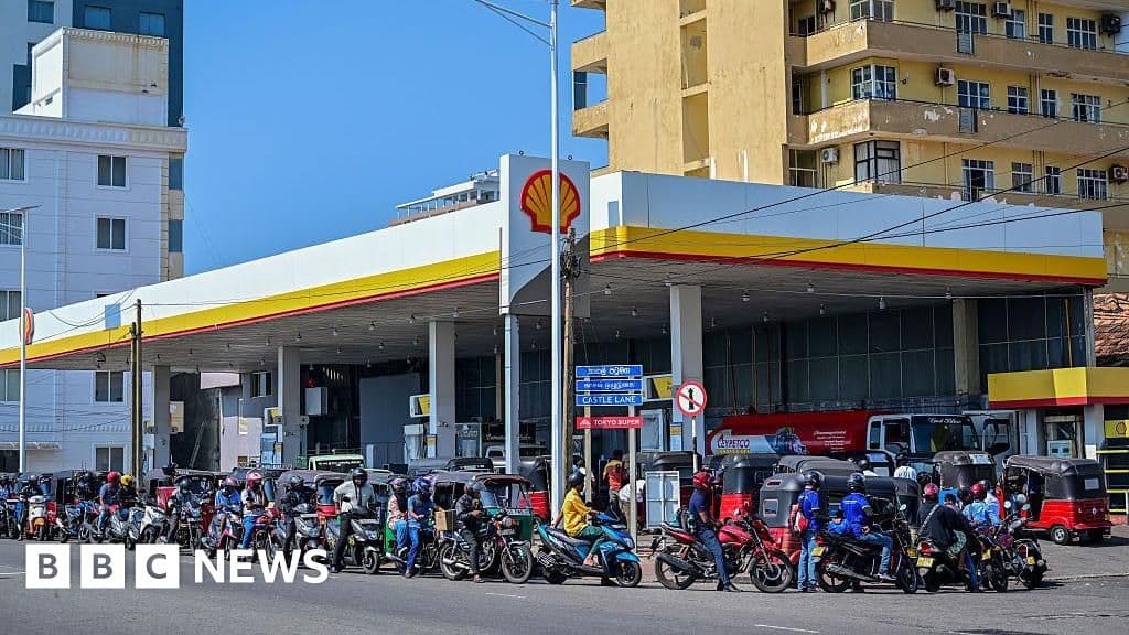 Sri Lanka Declares Wednesdays Off Amid Fuel Crisis