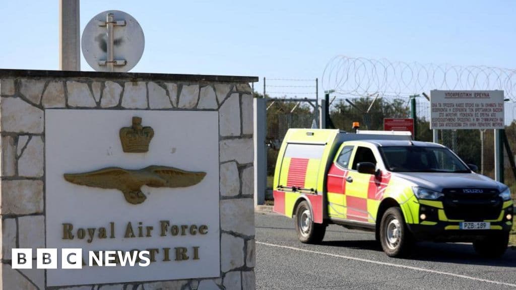 Cyprus President Demands Discussion on UK Military Bases