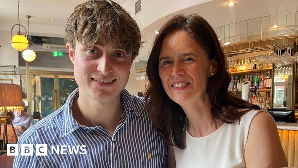 NHS Recruitment Freeze Sparks Outrage Among Healthcare Students