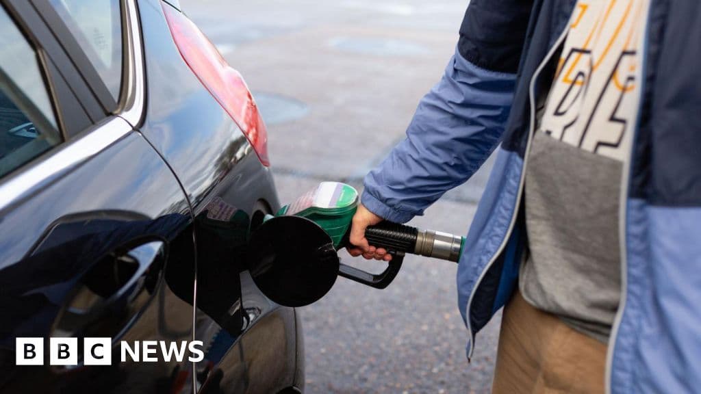 Oil Prices Surge Past $120 Amid Extended Iran Blockade Reports