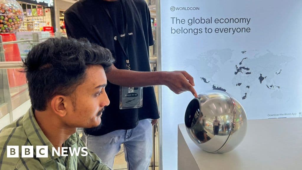 Tinder and Zoom Introduce Eye-Scans to Verify Humanity