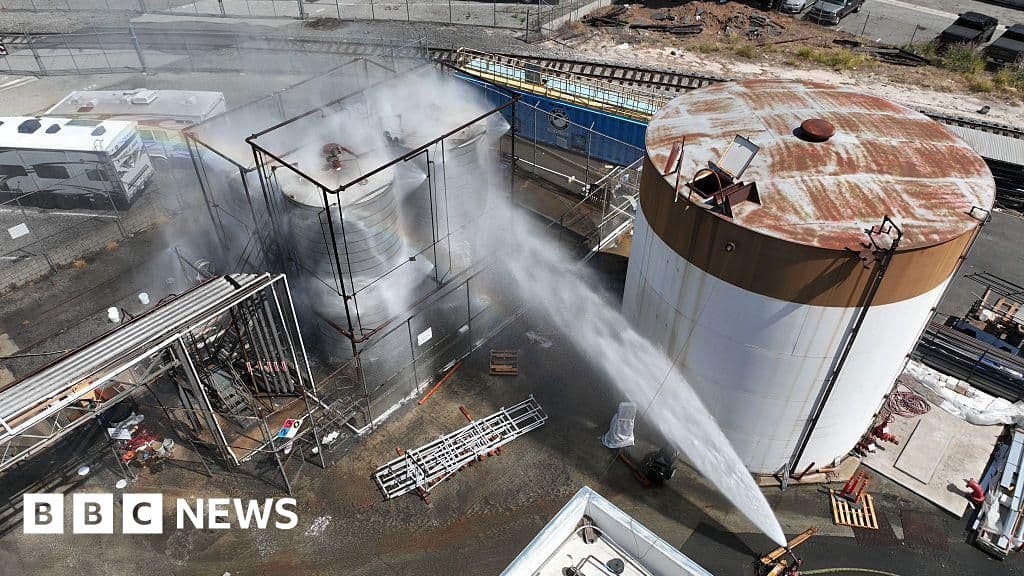 California Declares Emergency as Toxic Chemical Leak Threatens Lives