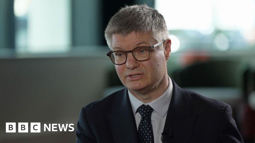 Next CEO Warns of Alarming Drop in Entry-Level Job Opportunities