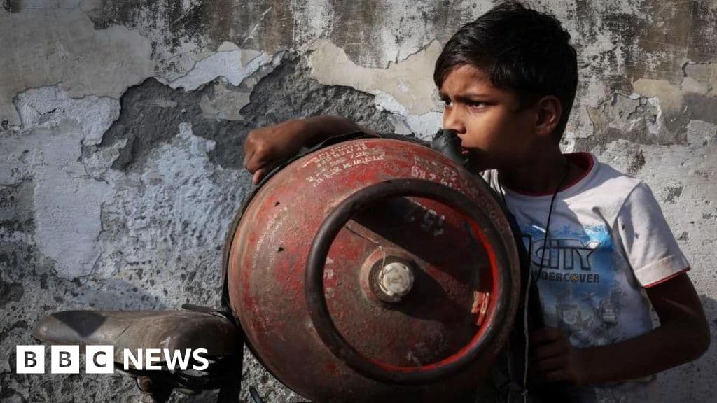 Critical Fuel Crisis: Asia Faces Daily Struggles Amid Iran War