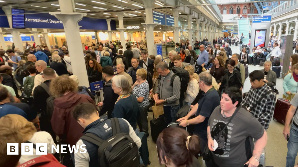 New EU Travel Rules Require Fingerprints and Photos