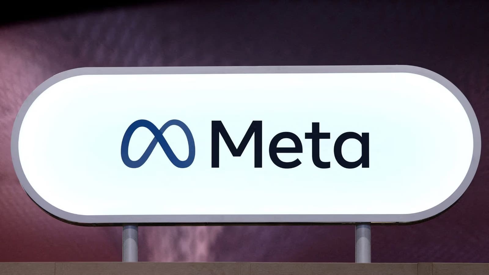 Texas Attorney General Sues Meta and WhatsApp Over Encryption Claims