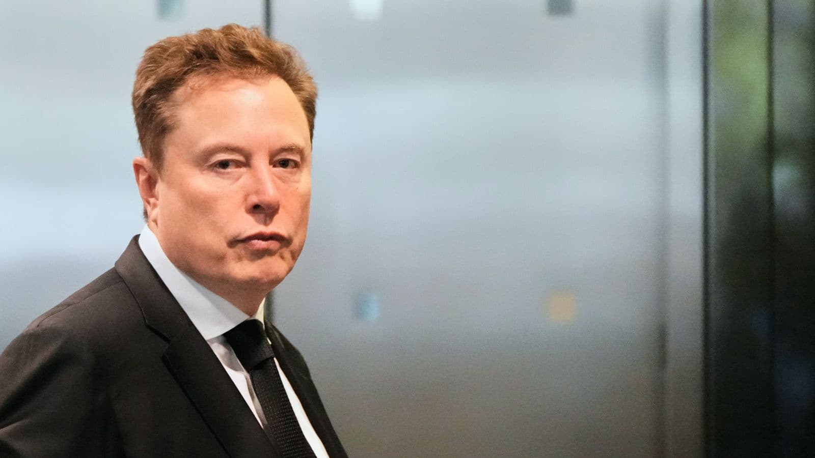 Elon Musk Settles SEC Lawsuit Over Twitter Disclosures: $1.5M Fine