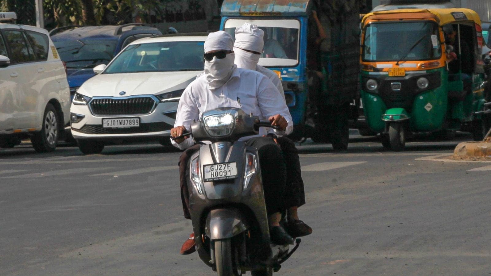 Gujarat Faces Scorching Heatwave Amid Local Elections