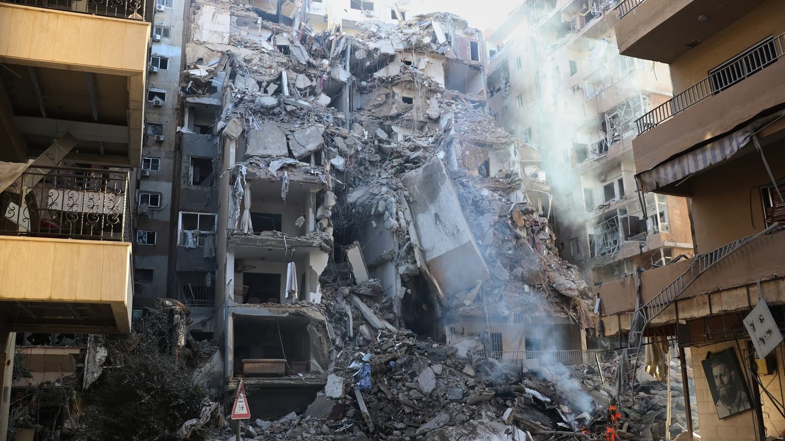 Critical Military Talks in DC Amid Ongoing Airstrikes in Lebanon