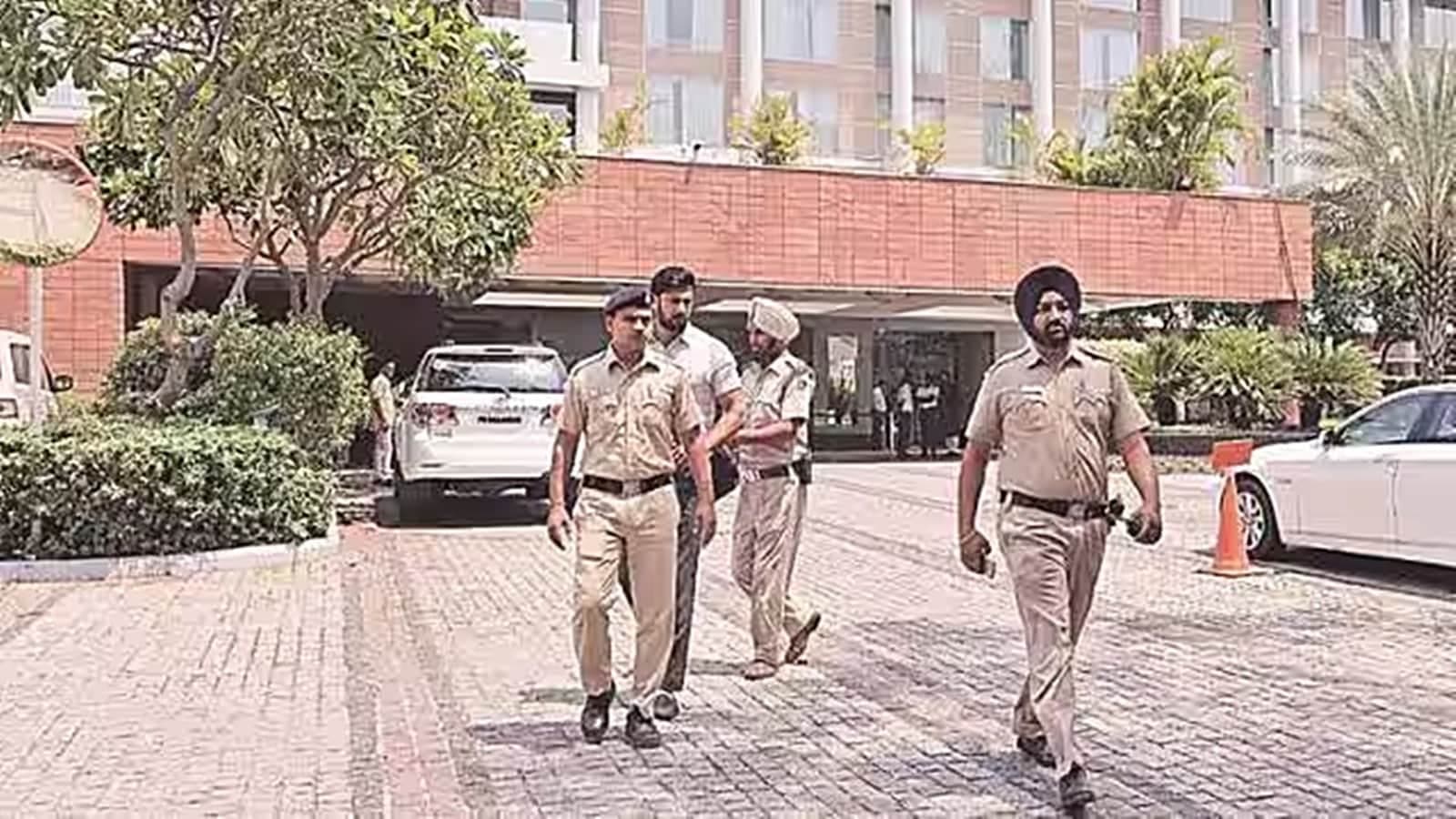 Shocking Amritsar Parking Dispute Escalates to Gunfire