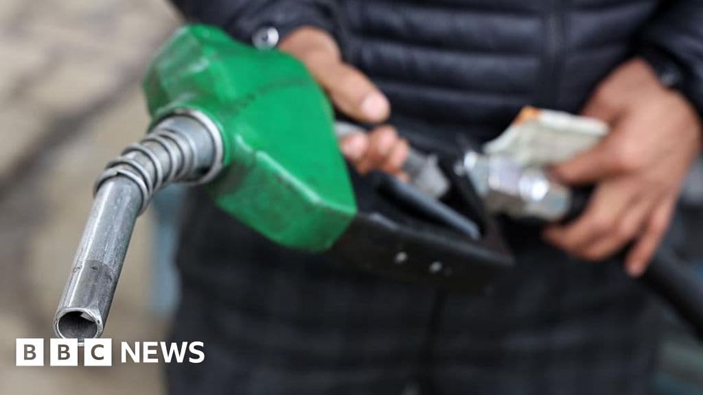 Oil Prices Surge Past $100 as US-Iran Talks Collapse