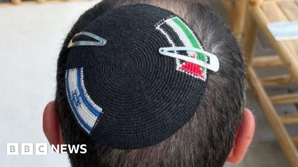 Shocking Incident: Israeli Police Cut Palestinian Flag from Kippah