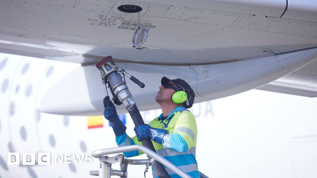 EU Faces Jet Fuel Crisis as Strait of Hormuz Remains Closed