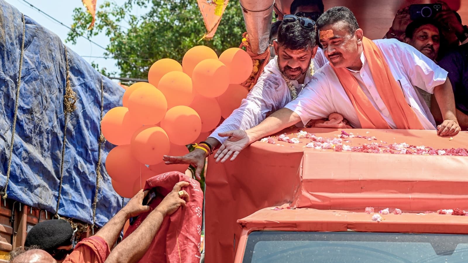 BJP Shifts Strategy to Urban Development in Kolkata Elections