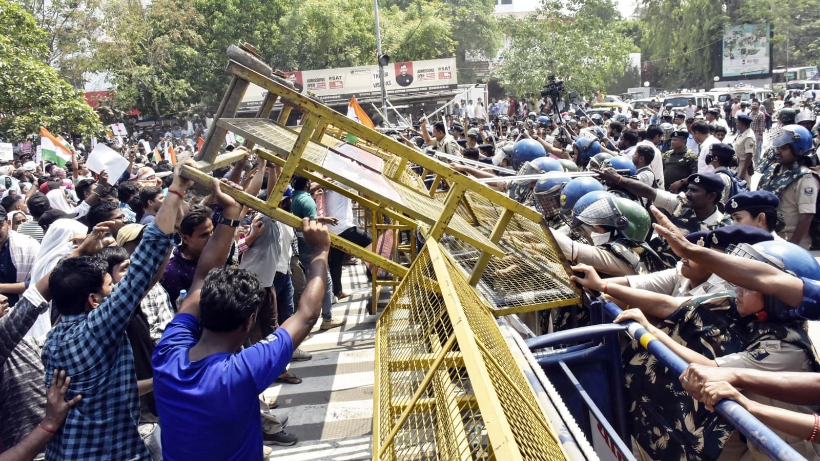 Breaking: Four Arrested, 5,000 Protesters Booked in Patna