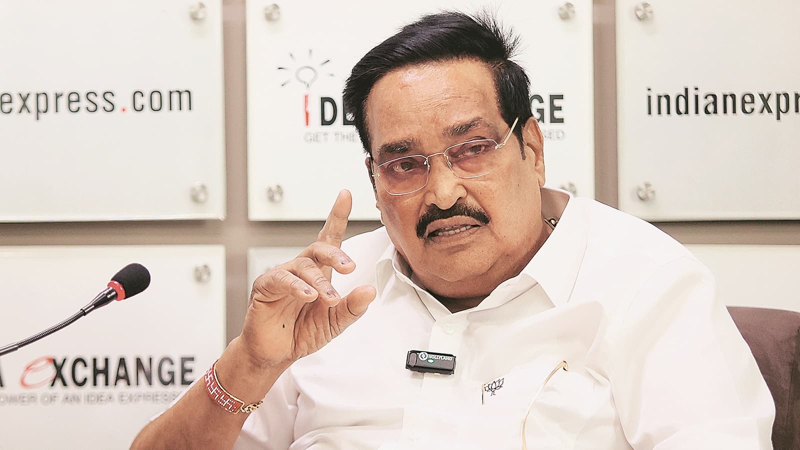 Gujarat Leaders Cut Escort Vehicles Amid Fuel Crisis
