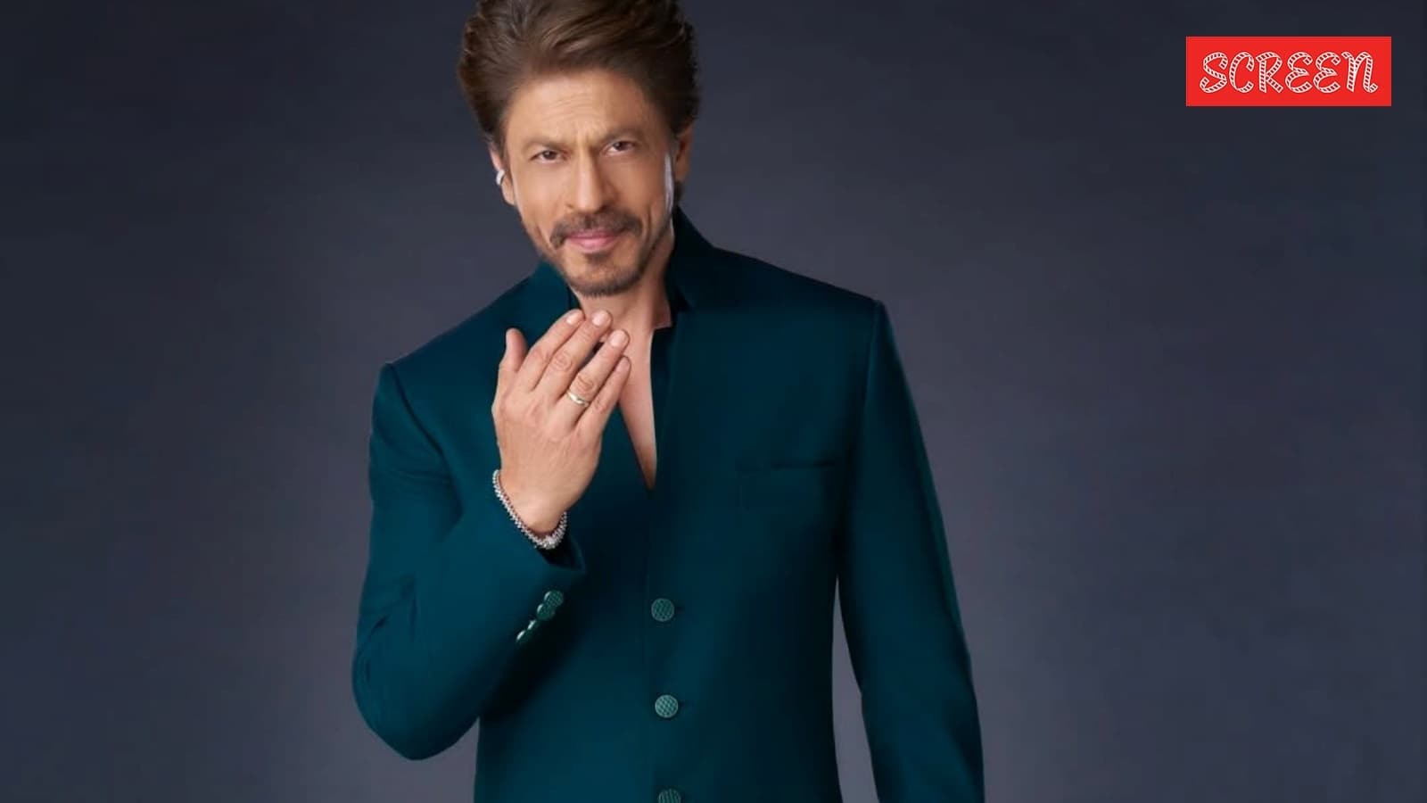 Shah Rukh Khan Lauded for Professionalism Amid Celebrity Drama