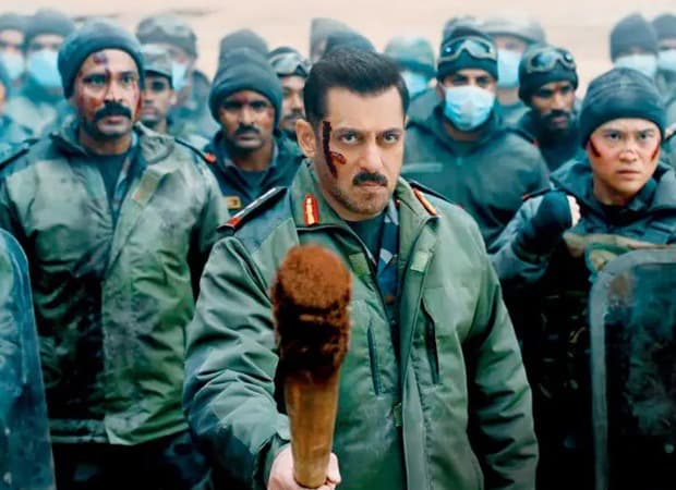 Salman Khan's Epic Maatrubhumi Song Features 200 Dancers