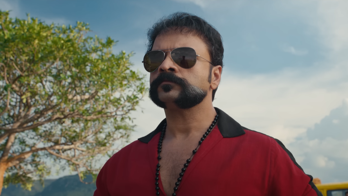 Aadu 3 Review: A Lackluster Journey Through Time and Humor