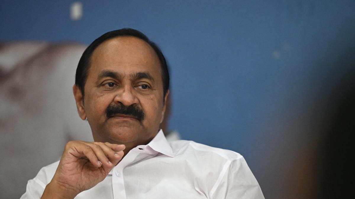 Critical Praise: V.D. Satheesan Lauds G. Sudhakaran's Integrity