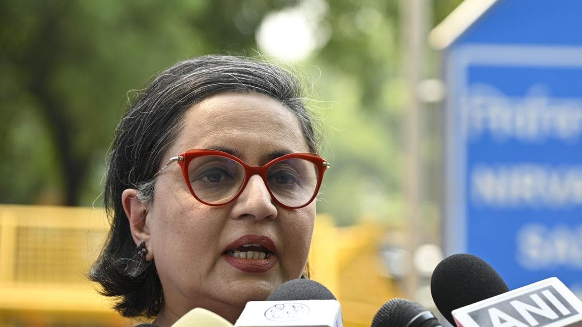 Breaking: Mamata Banerjee's TMC Gains Ground Amid SIR Fallout