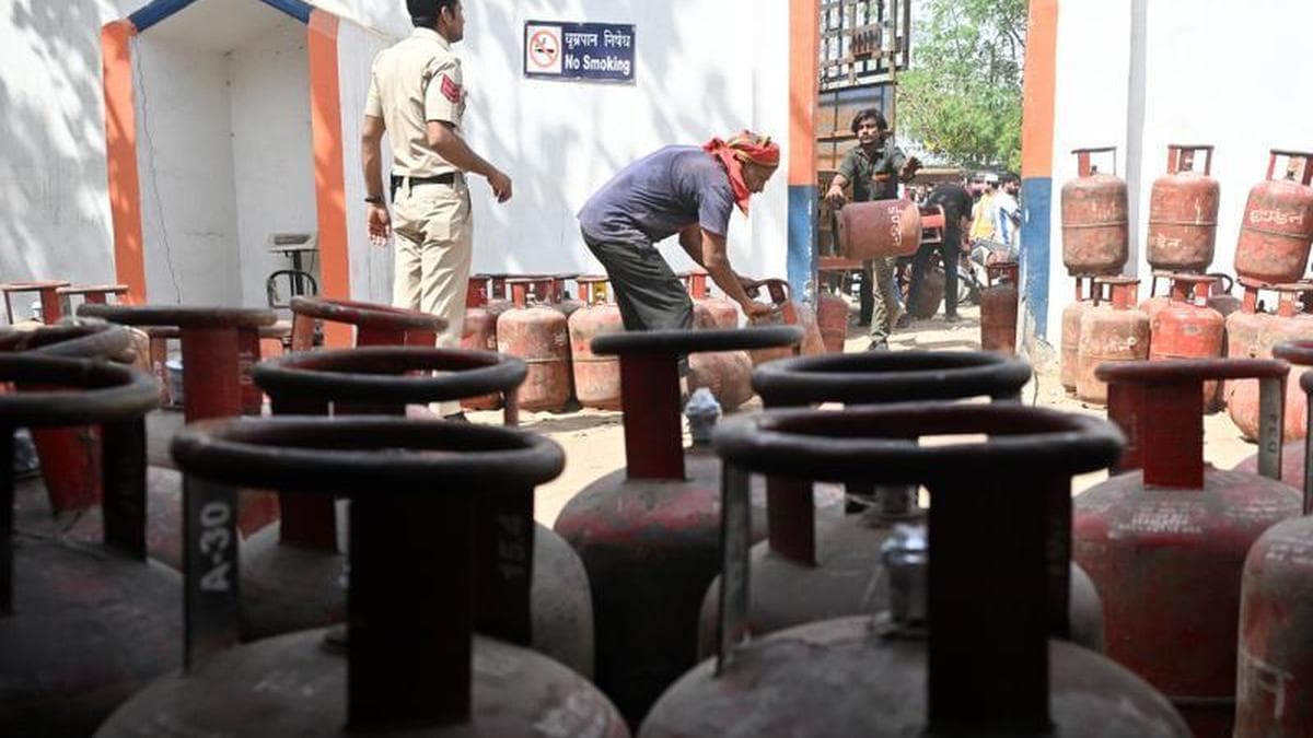 Breaking: Major LPG Hoarding Racket Exposed in Delhi