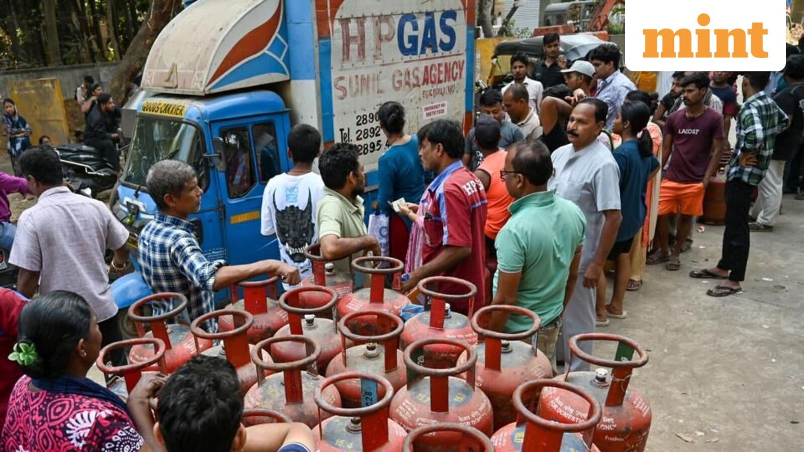 Indian Oil Urges LPG Users to Avoid Panic Buying Amid Crisis