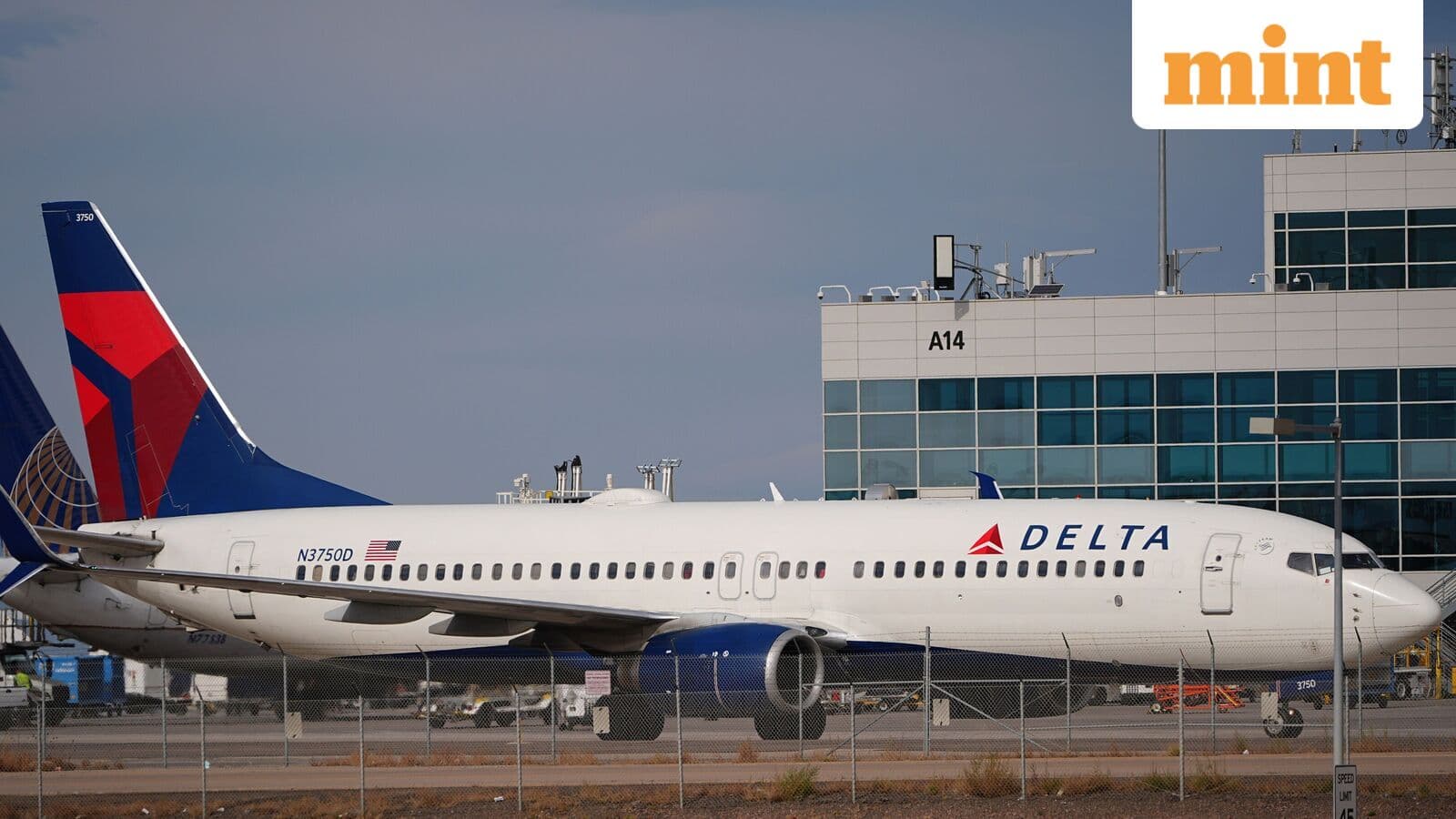 Major Surge in US Airfares Amid Ongoing Iran Conflict