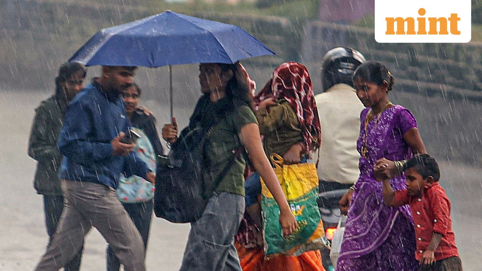 Delhi Weather Alert: IMD Forecasts Rain, Airlines Warn Travelers