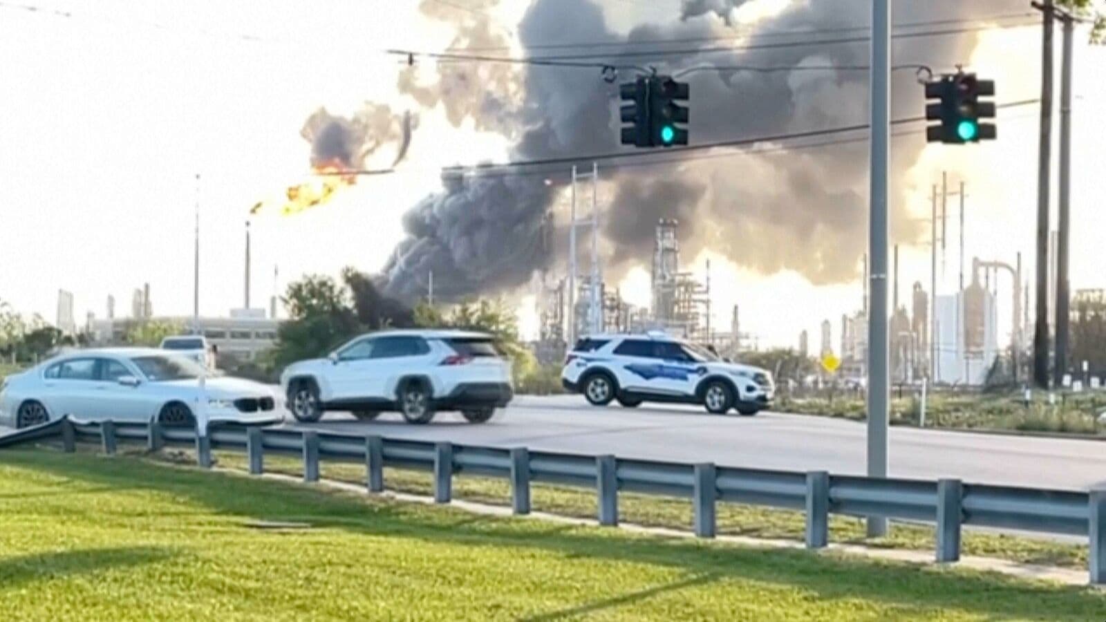Major Explosion at Valero Refinery in Texas Triggers Emergency Response